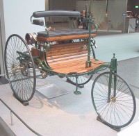 /album/historia-del-automovil/a612px-benz-patent-motorwagen-1886-replica-jpg1/